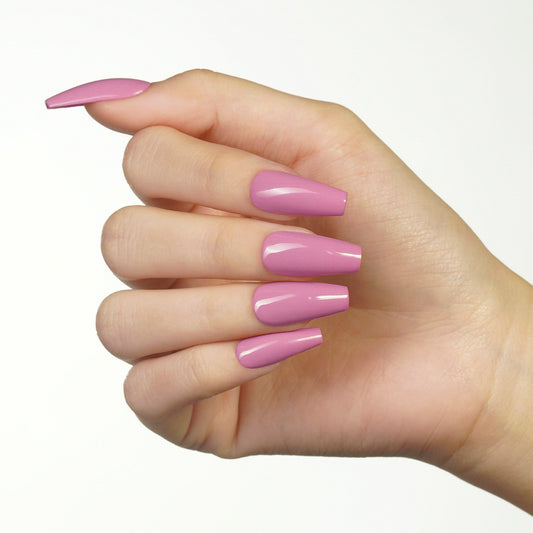 La vis] Long Square Press-on Nails Pink Color with Pearl Design