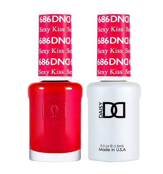 DND 686 Sexy Kiss - DND Gel Polish & Matching Nail Lacquer Duo Set - 0.5oz
